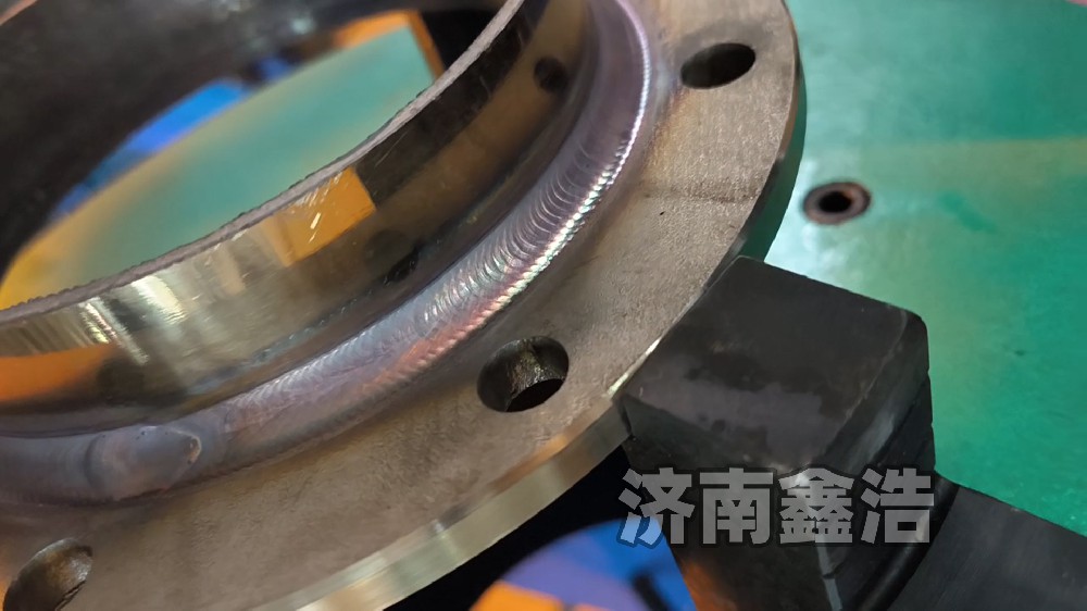 管法蘭氬弧自動(dòng)焊1140，智能數(shù)控，成型美觀