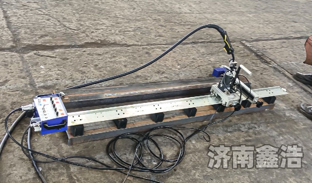 自動(dòng)焊接小車(chē)，軟軌直軌多種規(guī)格，成型美觀